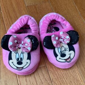 Pink Minnie Mouse Slippers